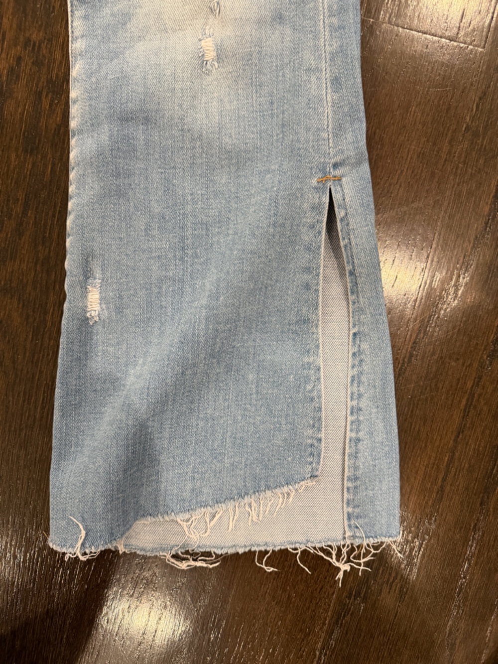 Women’s Flying Monkey Light Wash Distressed Flare Jeans Size 26 - Picture 5 of 5